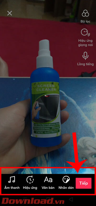 <p><strong>Bước 4: </strong>Lúc này chuyển sang giao diện chỉnh sửa video trên TiKTok, chúng ta thêm: