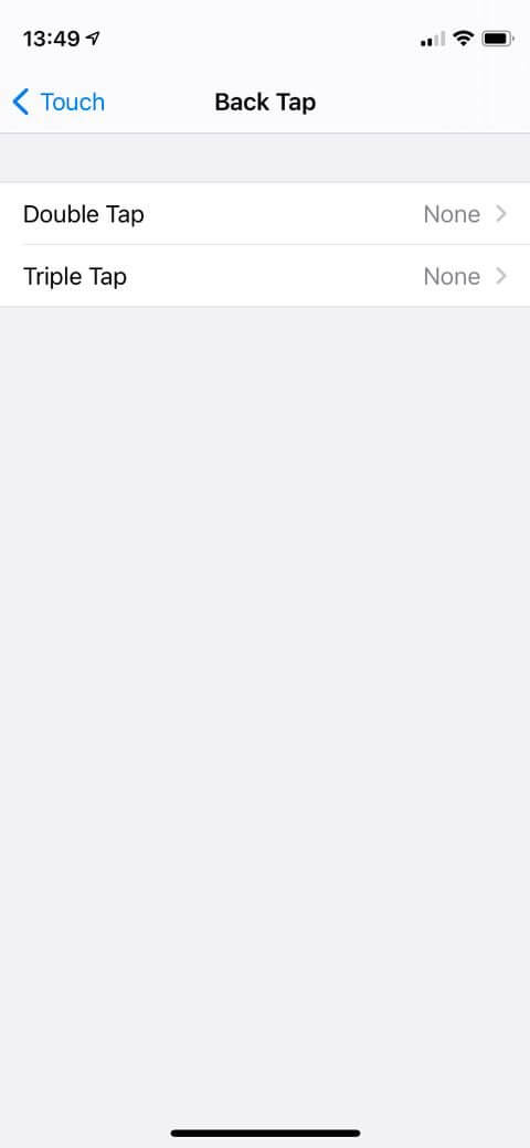 Chạm 3 lần vào mặt sau của iPhone