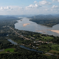 Cảm nhận tình yêu của tác giả đối với dòng Mê Kông qua Cửu Long Giang ta ơi