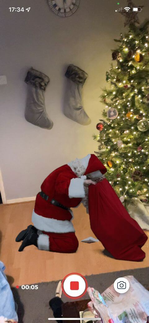 Ứng dụng Giáng sinh Catch Santa AR