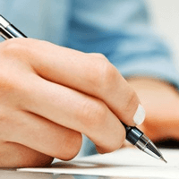 Viết 4 - 5 câu (hoặc 4 - 5 dòng thơ) về một vật nuôi mà em yêu thích