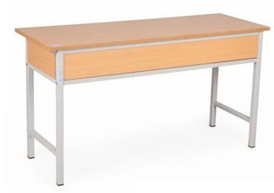 Hai mép bàn hình chữ nhật