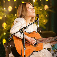 Lời bài hát Tay vớt ánh trăng