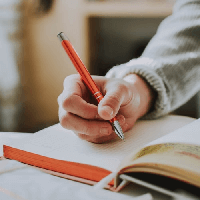 Cách chuyển ý khi viết văn nghị luận văn học