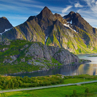 Văn mẫu lớp 10: Mở bài Hương Sơn phong cảnh của Chu Mạnh Trinh