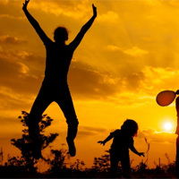 Kể những câu chuyện về tấm gương nỗ lực hoàn thiện bản thân (8 Mẫu)