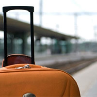 Viết đoạn văn trình bày suy nghĩ của em về việc thanh niên chuẩn bị hành trang bước vào thế kỉ mới