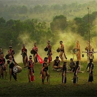 Dàn ý vẻ đẹp của hình ảnh trái tim cháy hùng vĩ của Đan-kô