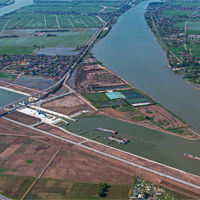 Dàn ý phân tích bài thơ Sông Đáy