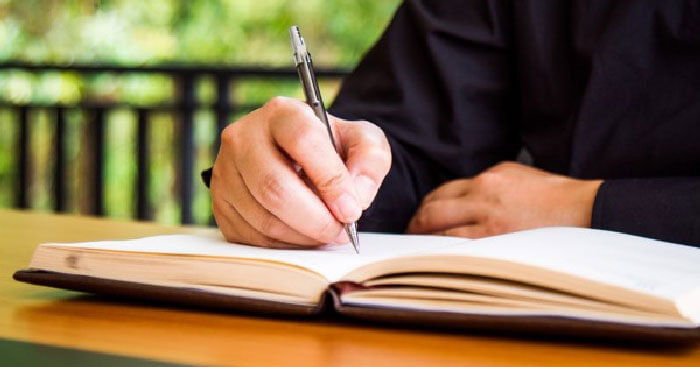 Viết bài giới thiệu về một cuốn sách mà em yêu thích Nhật kí Đặng Thùy Trâm