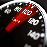 Giáo án PowerPoint Toán 5 Bài 61: Thực hành tính toán và ước lượng về vận tốc, quãng đường, thời gian trong chuyển động đều