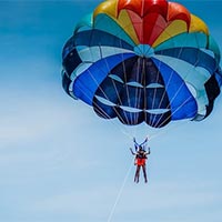 Giới thiệu một tác phẩm mà em đã đọc về con người chinh phục bầu trời