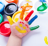 Giáo án mầm non: Dạy trẻ nhận biết phân biệt màu xanh, màu đỏ