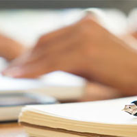 Đề thi thử THPT Quốc gia năm 2025 môn Vật lí Cụm trường THPT Thanh Hóa