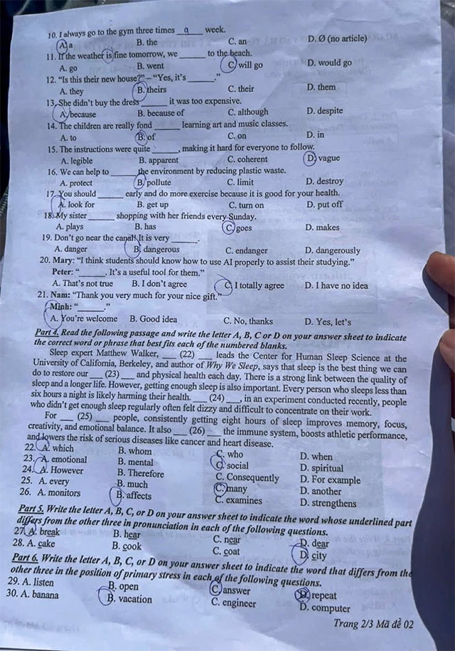 Đề thi vào lớp 10 môn Tiếng Anh Hà Tĩnh năm 2025