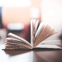 Thiên nga, cá măng và tôm hùm