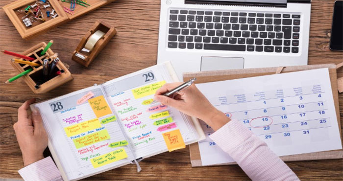 Trao đổi về kế hoạch học tập hướng nghiệp tương lai