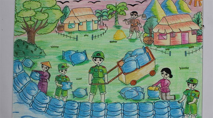 Triển lãm tranh, ảnh về thiên tai tại địa phương