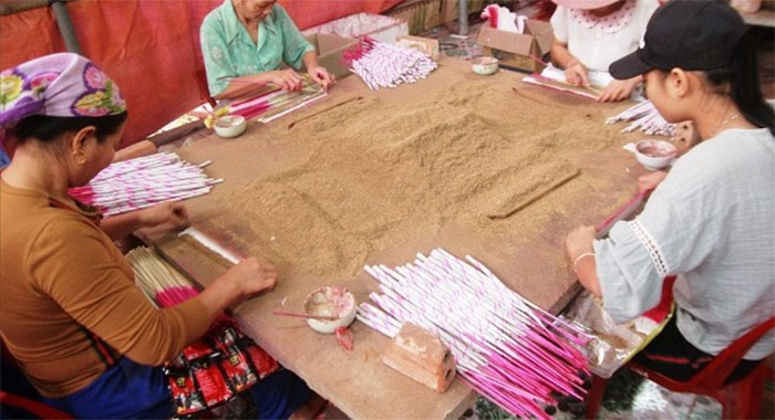 Hợp tác và phát triển nghề truyền thống