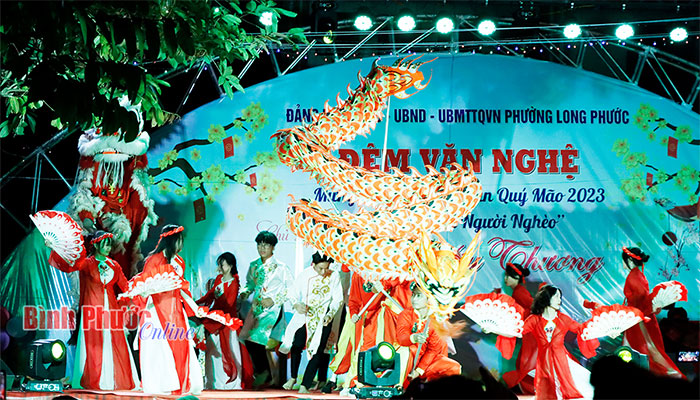 Văn nghệ mừng Đảng mừng xuân