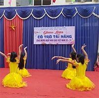 Giáo án Sinh hoạt dưới cờ lớp 3 tuần 3 chủ đề: Tự giới thiệu về mình