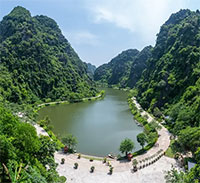 Giáo án Sinh hoạt dưới cờ lớp 3 tuần 28 chủ đề: Làm bạn với thiên nhiên