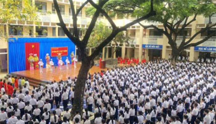 Tham gia lễ tổng kết