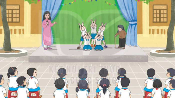 Biểu diễn văn nghệ chủ đề gia đình