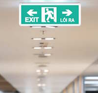 Giáo án Sinh hoạt lớp 5 tuần 24: Sống an toàn và tự chủ