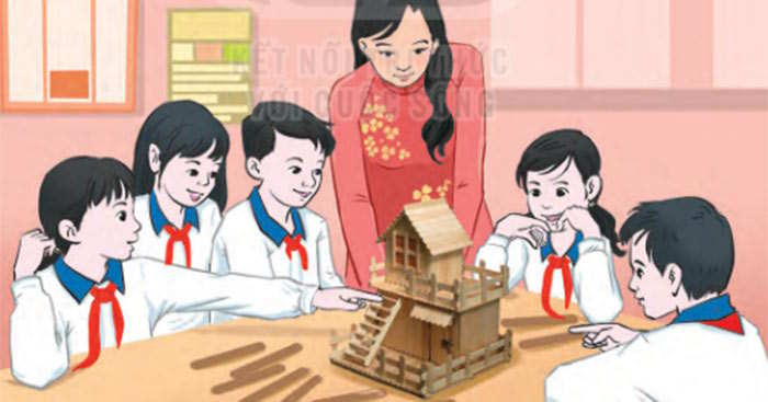 Giới thiệu truyền thống nhà trường
