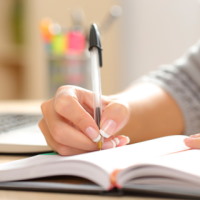 Giáo án PowerPoint Tiếng Việt 4 Bài 8: Viết báo cáo thảo luận nhóm