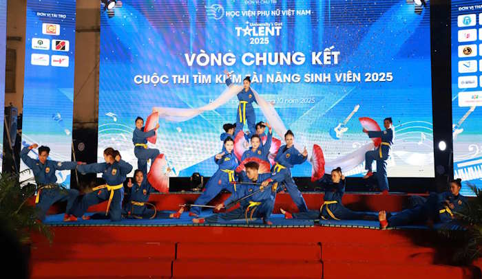 Tìm kiếm tài năng của lớp