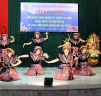 Giáo án Sinh hoạt dưới cờ lớp 2 tuần 24: Chăm sóc và phục vụ bản thân