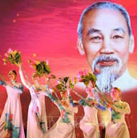 Giáo án Sinh hoạt lớp 3 tuần 33: Những người sống quanh em và Nghề em yêu thích