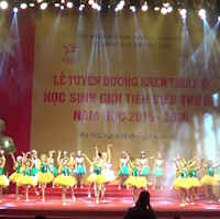 Giáo án Sinh hoạt lớp 3 tuần 35: Những người sống quanh em và Nghề em yêu thích