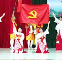 Giáo án Sinh hoạt lớp 4 tuần 26: Gắn kết gia đình - Quý trọng phụ nữ