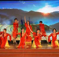 Giáo án Sinh hoạt dưới cờ lớp 4 tuần 17 chủ đề: Chào năm mới và chi tiêu tiết kiệm