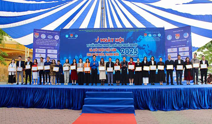 Giáo án sinh hoạt dưới cờ