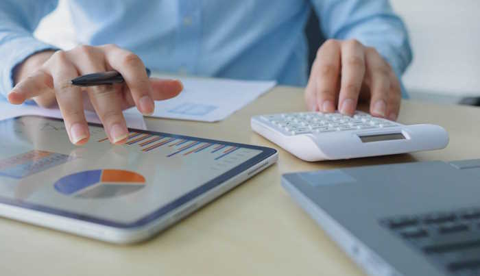 Chia sẻ kết quả rèn luyện thái độ, hành vi tôn trọng sự khác biệt và sống hài hòa với các bạn, thầy cô