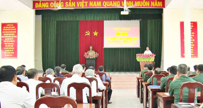 Tự hào về gia đình em