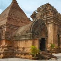 Giáo án PowerPoint Lịch sử 6 Bài 20: Vương quốc cổ Champa từ thế kỉ II đến thế kỉ X