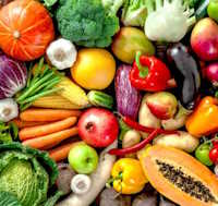 Giáo án mầm non: Khám phá một số loại rau ăn củ, ăn quả